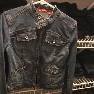 Express jean jacket. Never worn.